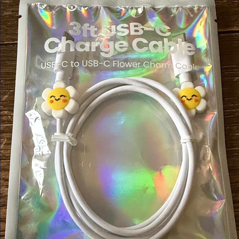 5/$25 White USB-C Charge Cable with Flower Charm
